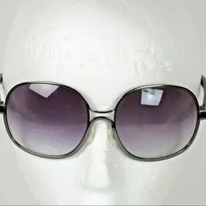 Chloe | Accessories | Chloe Sunglasses Cl26 Dk Grey | Poshmark display picture 2